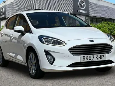 Used Ford Fiesta Zetec 101 HP (74 kW) 2017 White Hatchback