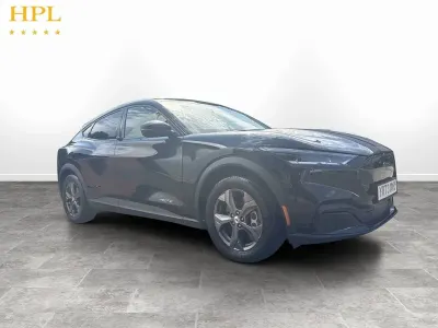 Used Ford Mustang Select 269 HP (197 kW) 2023 Black Hatchback