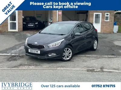 Used Kia Ceed 133 HP (97 kW) 2012 Silver Hatchback