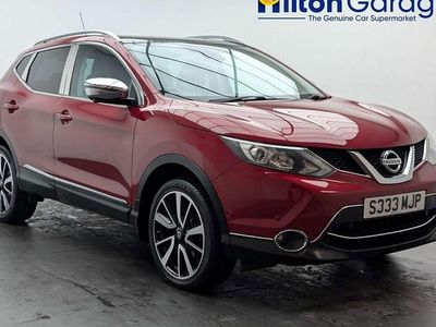 Used Nissan Qashqai Tekna 110 HP (80 kW) 2015 Red SUV