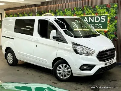 Used Ford Transit Custom Limited 130 HP (95 kW) 2023 White Van