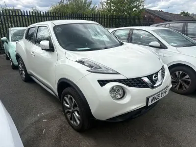 Używany Nissan Juke Tekna 110 KM (80 kW) 2016 Biały SUV