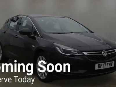 Used Vauxhall Astra Design Edition 105 HP (77 kW) 2017 Black Hatchback