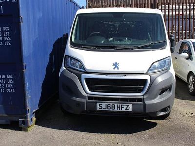 Begagnad Peugeot Boxer 130 HK (95 kW) 2018 Vit Van