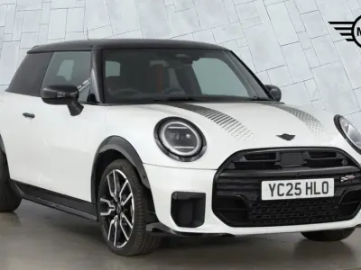 Used Mini Cooper S Hatch 201 HP (147 kW) 2025 White Hatchback