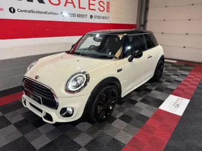 Used Mini Cooper Hatch 136 HP (100 kW) 2018 White Hatchback