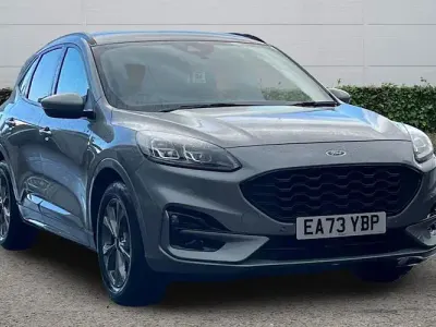 Käytetty Ford Kuga ST-Line 150 HP (110 kW) 2023 Katumaasturi