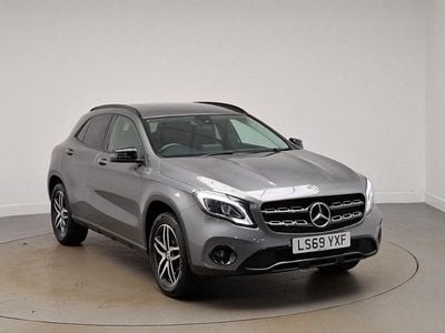 Mercedes GLA180
