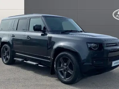 Usado Land Rover Defender HSE Dynamic 300 HP (220 kW) 2023 SUV