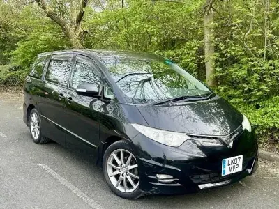 Begagnad Toyota Estima