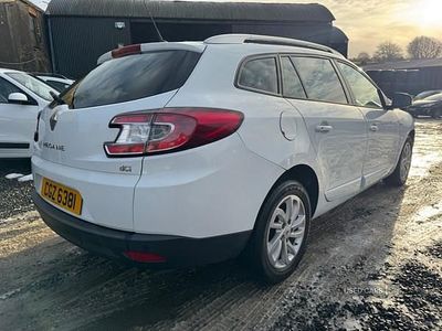 White Used 2016 Renault Mégane GrandTour LIMITED Estate | £5,450 (Good price)