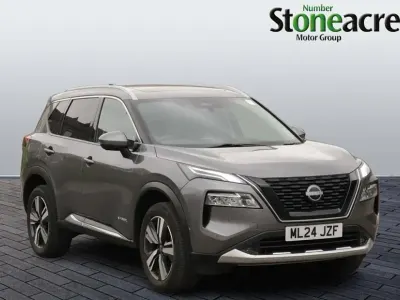Usado Nissan X-Trail Tekna 204 CV (150 kW) 2024 Gris SUV