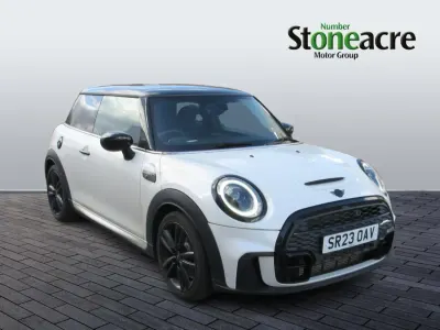 Begagnad Mini Cooper S Hatch 178 HK (130 kW) 2023 Vit Halvkombi
