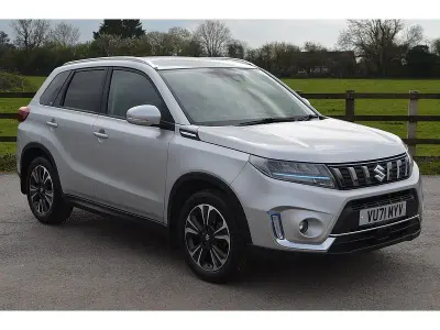 Używany Suzuki Vitara SZ5 129 KM (94 kW) 2021 Srebrny SUV