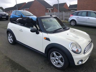 White Used 2010 Mini ONE Hatchback | £2,795 (Fair price)