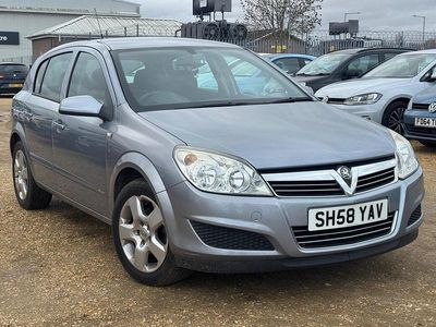 Used Vauxhall Astra 115 HP (84 kW) 2008 Silver Hatchback