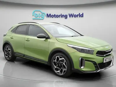 Usado Kia XCeed GT-Line 158 HP (116 kW) 2023 Verde SUV