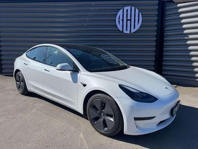 Used Tesla Model 3 Standard Range 366 kW (498 HP) 2021 White Sedan