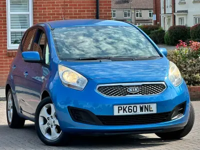 Used Kia Venga 125 HP (91 kW) 2010 Blue Hatchback