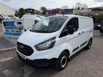 Used Ford Transit Custom 105 HP (77 kW) 2019 White Van