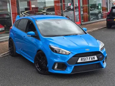 Used Ford Focus RS 350 HP (257 kW) 2017 Blue Hatchback