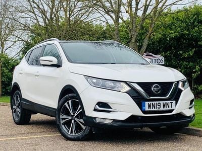Used Nissan Qashqai N-Connecta 2019 White SUV