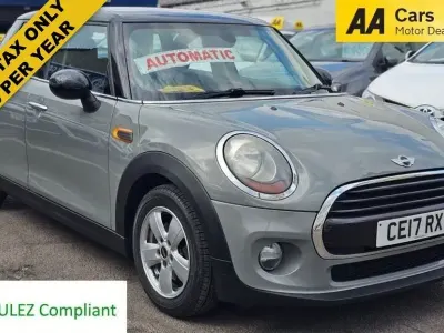 Begagnad Mini Cooper Hatch 136 HK (100 kW) 2017 Grå Halvkombi
