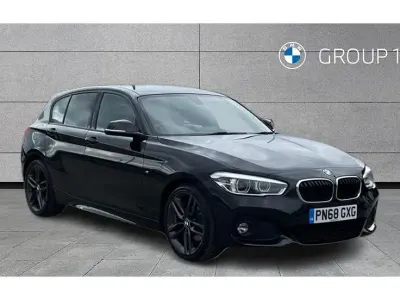 Begagnad BMW 120 M Sport 184 HK (135 kW) 2018 Svart Halvkombi