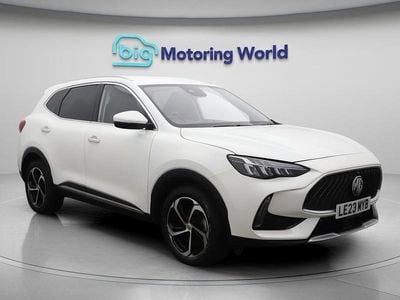 MG HS