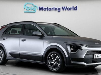 Begagnad Kia Niro 141 HK (103 kW) 2023 Grå SUV