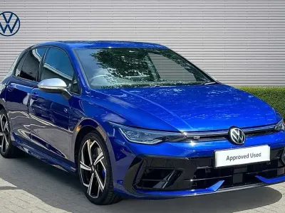 Used VW Golf VIII R 333 HP (244 kW) 2025 Lapiz blue premium metallic Hatchback