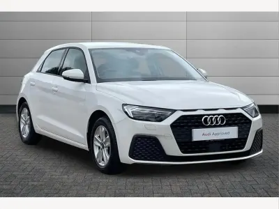 Used Audi A1 Design 95 HP (69 kW) 2023 White SUV