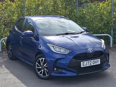Second-hand Toyota Yaris Hybrid Design 116 CP (85 kW) 2022 Albastru Hatchback