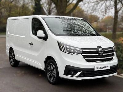 New 2025 Renault Trafic MPV | £29,388 (Expensive)