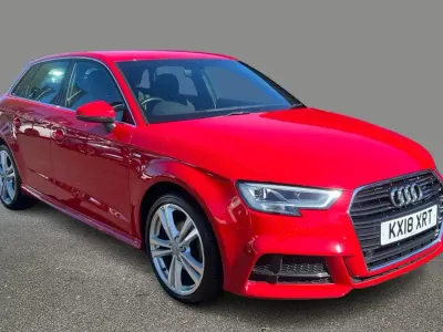 Usado Audi A3 S-Line 150 CV (110 kW) 2018 Rojo Berlina