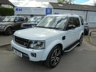 Used Land Rover Discovery Landmark 2016 White SUV