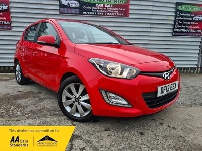 Used Hyundai i20 Style 2013 Red Hatchback