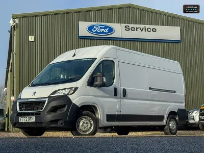 Second-hand Peugeot Boxer Premium 140 CP (102 kW) 2023 Alb Van