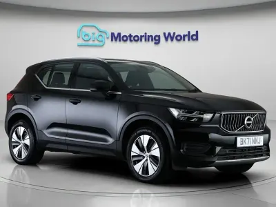 Usado Volvo XC40 Core 211 HP (155 kW) 2022 Preto SUV