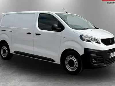 Used Peugeot Expert Premium 144 HP (105 kW) 2023 White Van