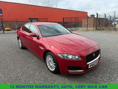 Used Jaguar XF Prestige 180 HP (132 kW) 2016 Red Sedan
