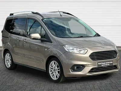 Used Ford Tourneo Courier Titanium 100 HP (73 kW) 2019 Silver MPV