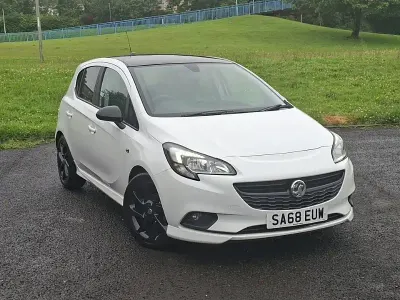 Used Vauxhall Corsa SRi 90 HP (66 kW) 2018 White Hatchback