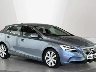 Used Volvo V40 Inscription 150 HP (110 kW) 2019 Hatchback