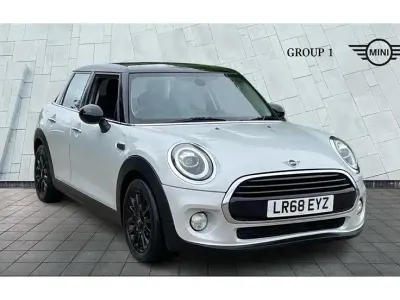 Gebraucht Mini Cooper Chili 136 PS (100 kW) 2018 Weiß Kleinwagen