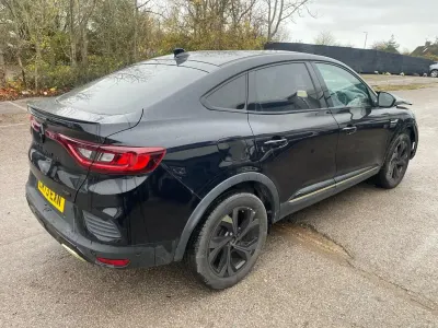 Begagnad Renault Arkana Bose Edition 2023 Svart SUV