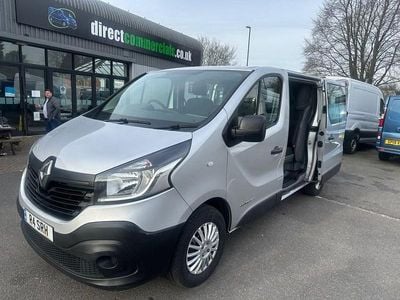 Used Renault Trafic Business 2015 Silver MPV