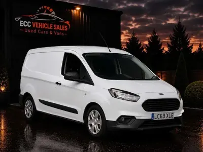 Used Ford Transit Courier Trend 75 HP (55 kW) 2023 Van