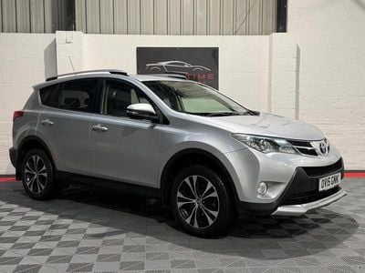 Used Toyota RAV4 150 HP (110 kW) 2015 Silver Estate