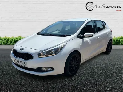 Used Kia Ceed 98 HP (72 kW) 2014 White Hatchback